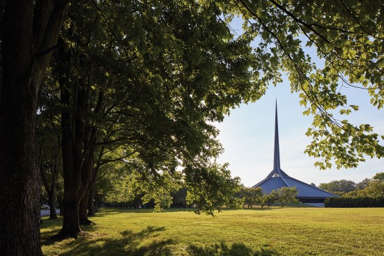 Eero Saarinen's North Christian Church