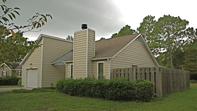 The Talon Court house before its remodel.
