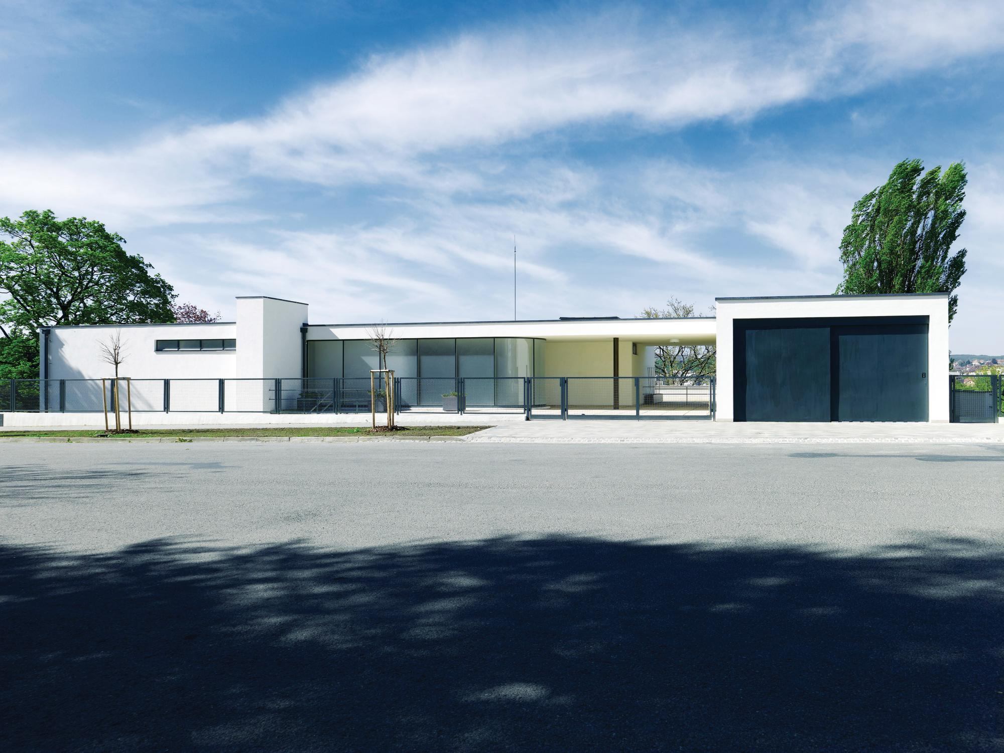Ludwig Mies van der Rohe's Villa Tugendhat