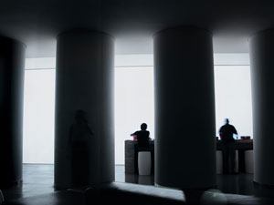 The absence of natural light at VTR, a basement-level post-production facility also in Beirut, required an innovative solution. A translucent scrim wall illuminated by color-changing LED projectors changes hues according to the hour, to simulate light's transformation throughout the day.