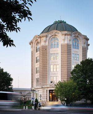 University City's city council wants the renovated city hall building to be a green showpiece, setting an example and serving as an educational tool for local residents.
