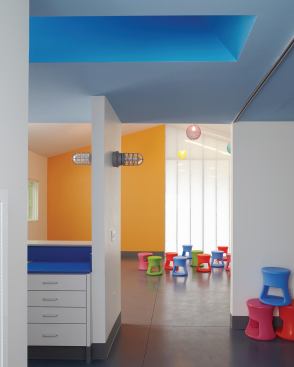 Play / meeting room.