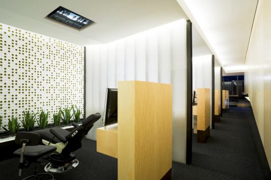 Photograph &Acirc;&copy; Mitch Tobias (415) 647-0242 www.mitchtobias.comNo Property Release.Washington Square Park Dental in San Francisco, California. David Montalba, architect. (Montalba Architects)