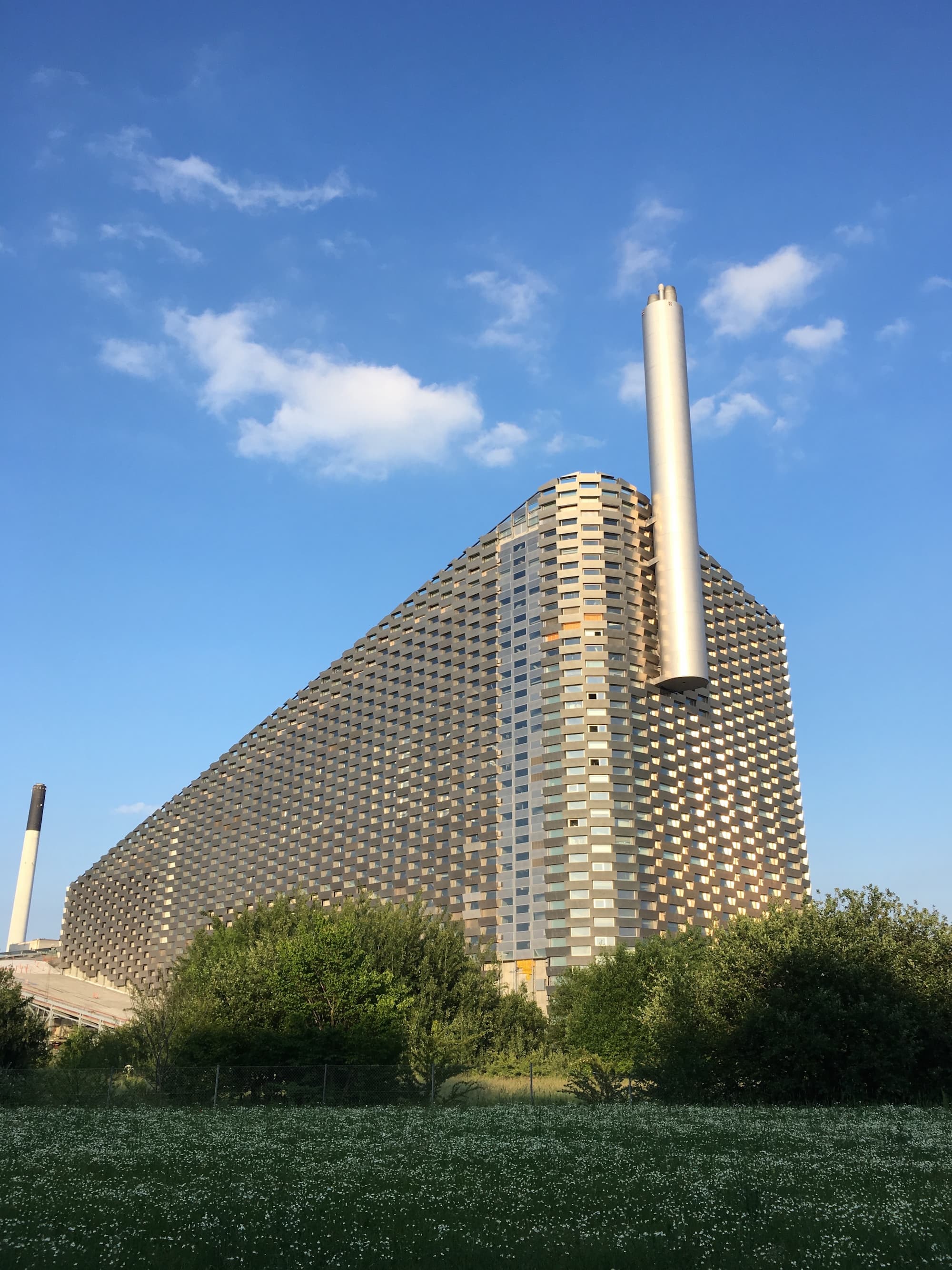 《建筑师》杂志探讨城市“肮脏秘密”转型为最佳公共空间