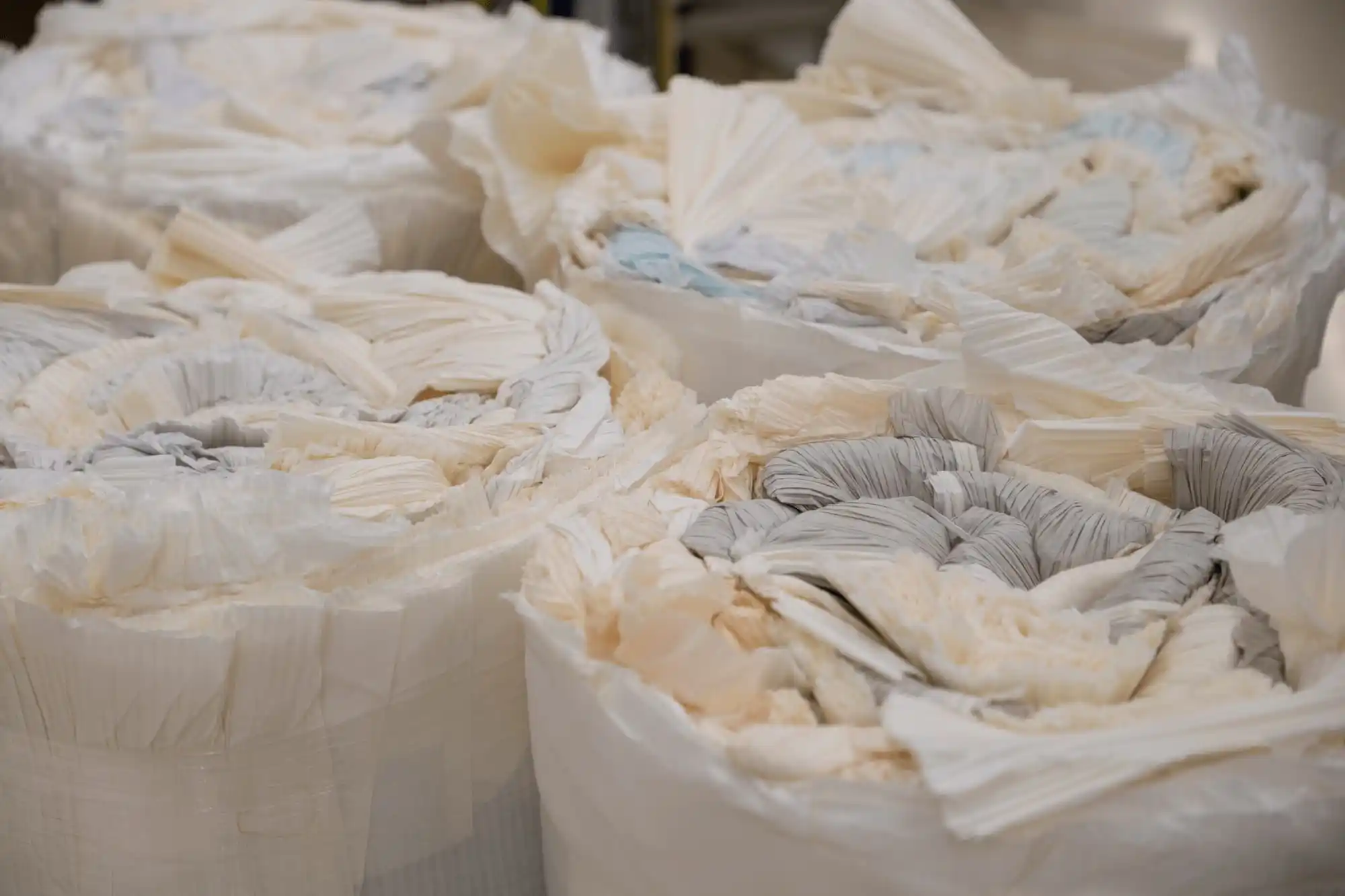 Issey Miyake ve Ensamble Studio'dan Atık Kağıttan Yeni Malzeme